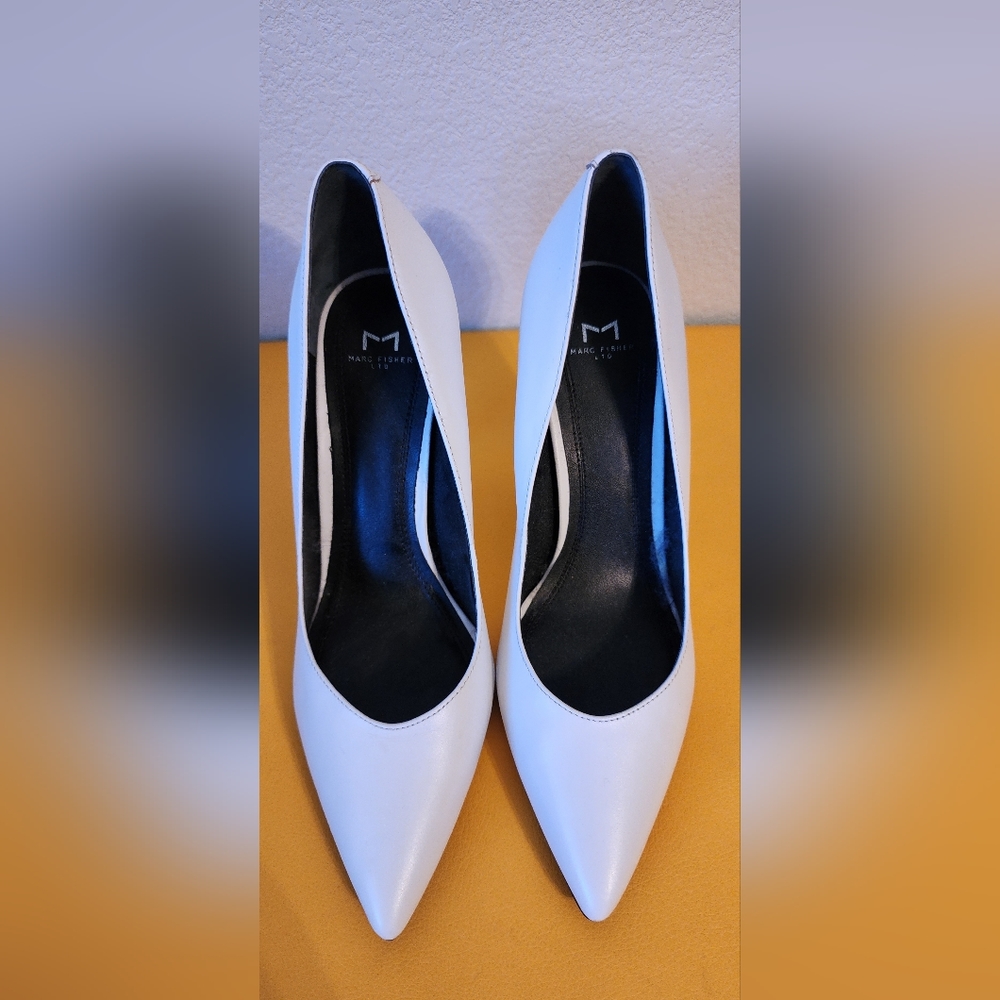 Marc Fisher White Pumps - Picture 3 of 5